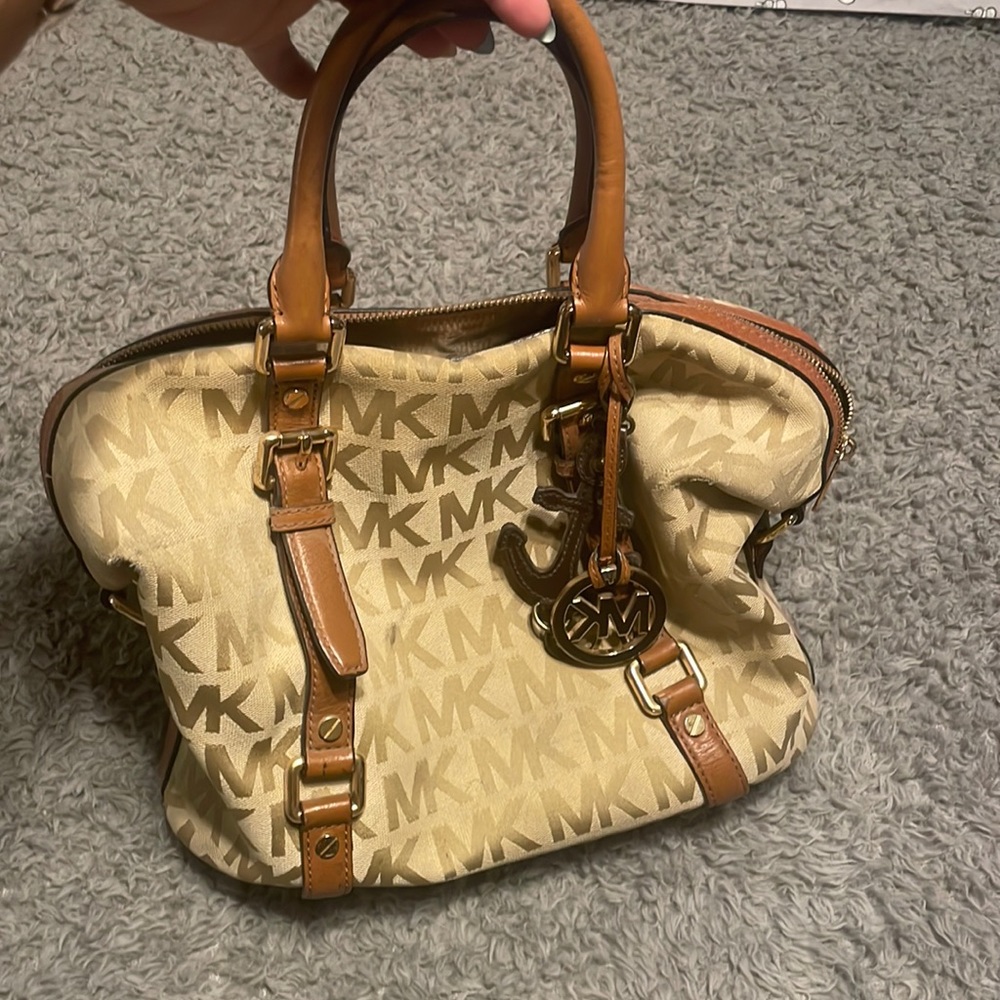 GUC Michael Kors bag…
